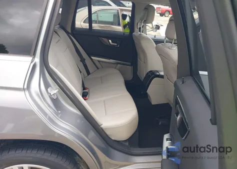 2015 Mercedes-Benz Glk 350 z USA, uszkodzony, nr VIN WDCGG5HB4FG438981